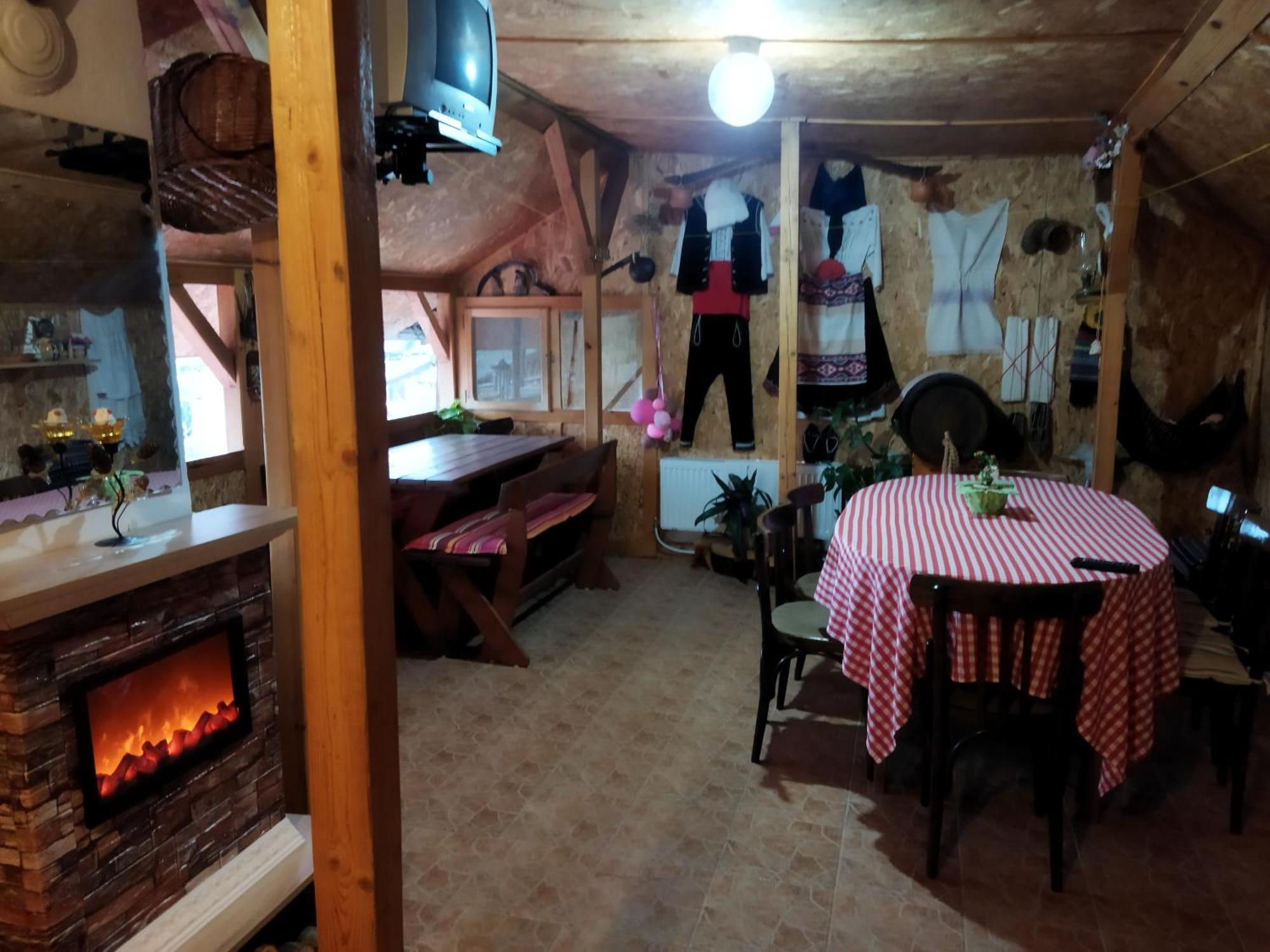 Guest House PETROVA Cherven  Extérieur photo